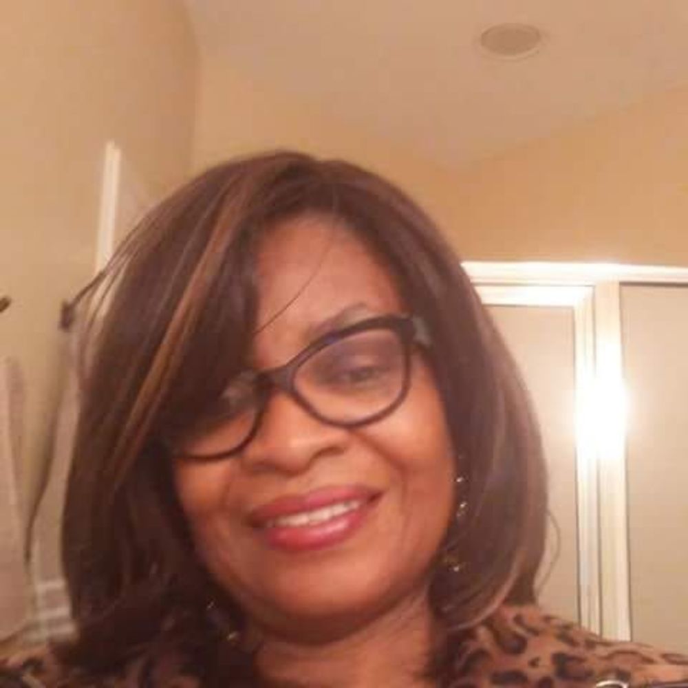 Meet your Posher, Lorraine